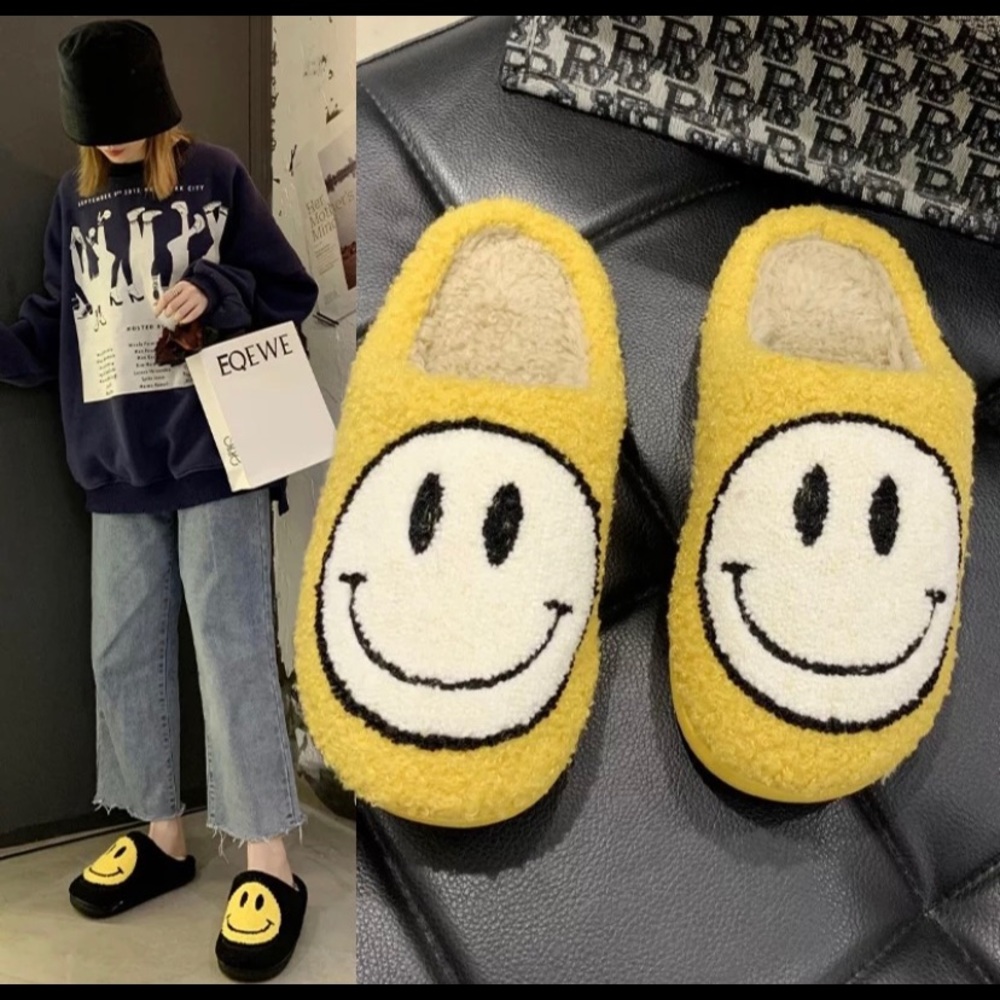 Smiley Face Slipper / Free Priority Shipping